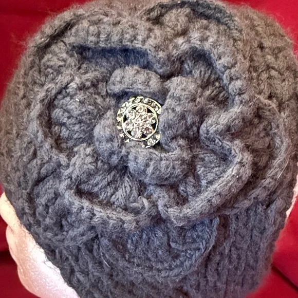 🦄 2 for $10 🦄 C. C. Gray/Blue Knit Flower Headband Beanie - Picture 4 of 6